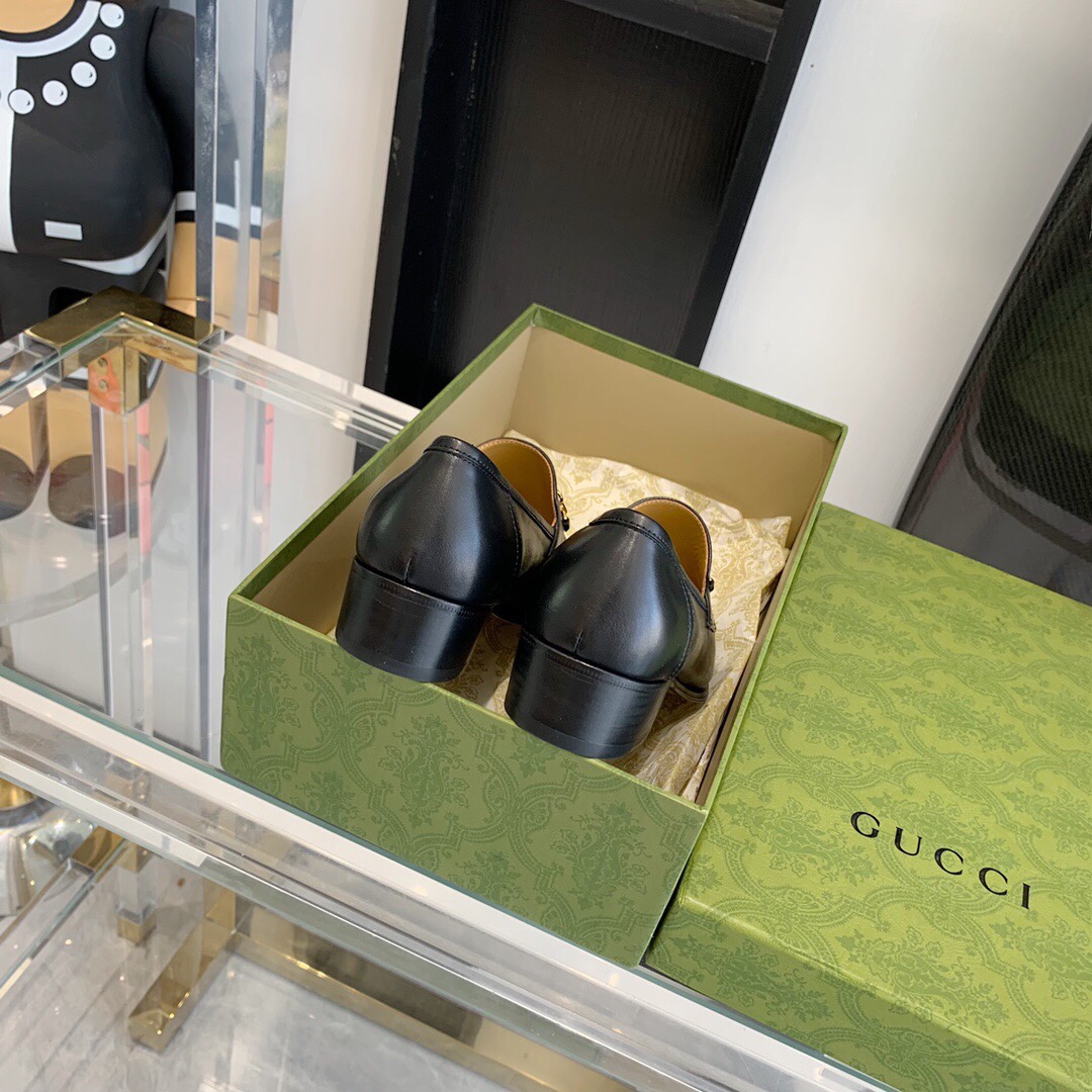 Gucci Women's Loafer With Horsebit - DopestKickz