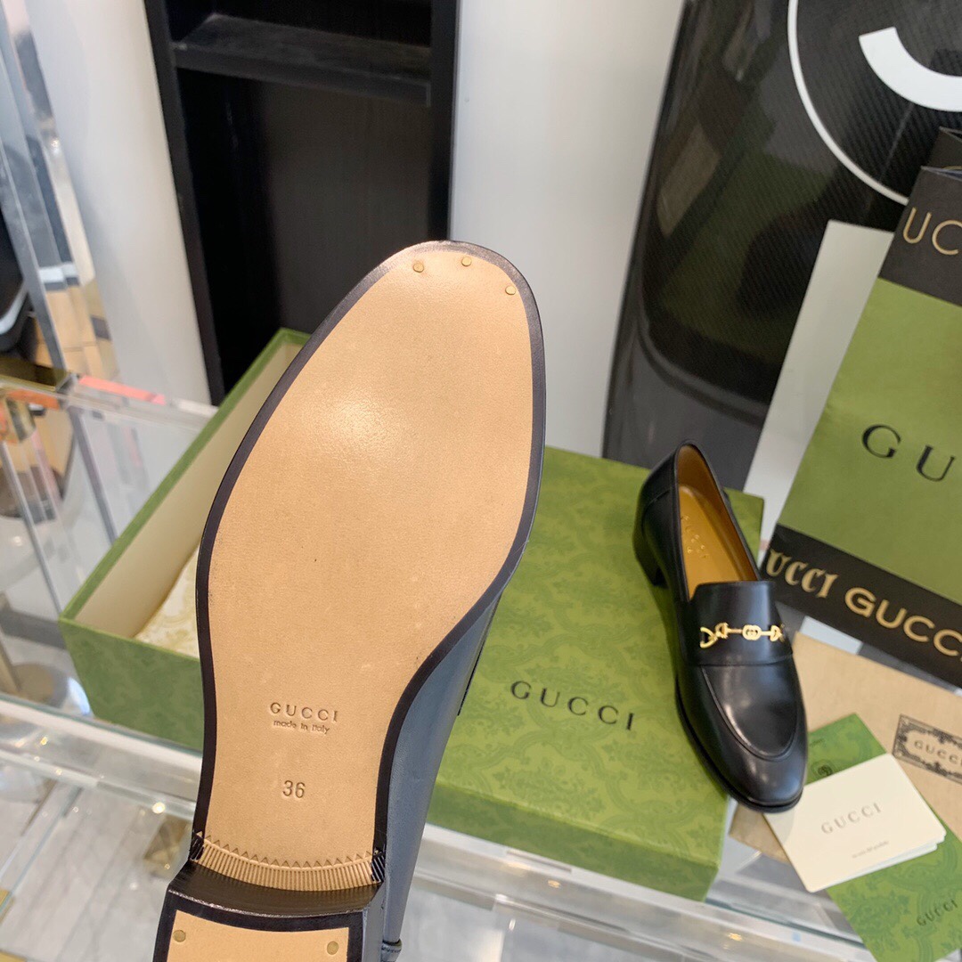Gucci Women's Loafer With Horsebit - DopestKickz