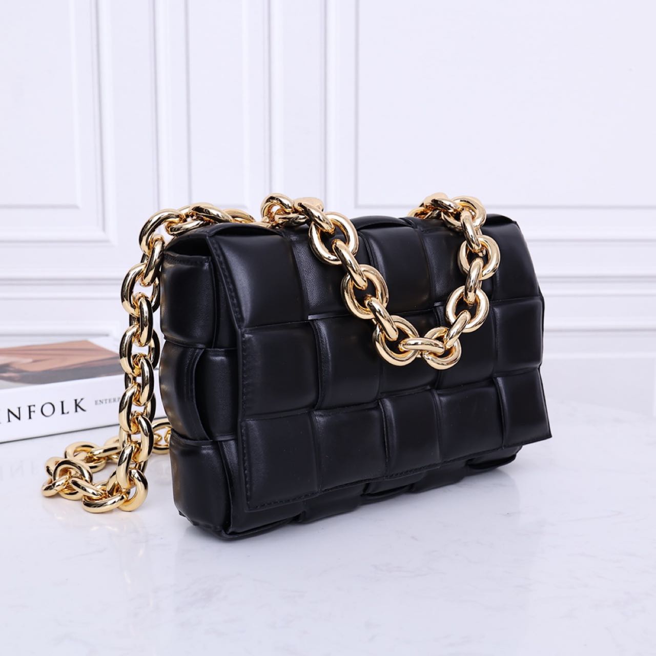Bottega Veneta Chain Cassette Leather Crossbody Bag(26-18-8cm) - DopestKickz