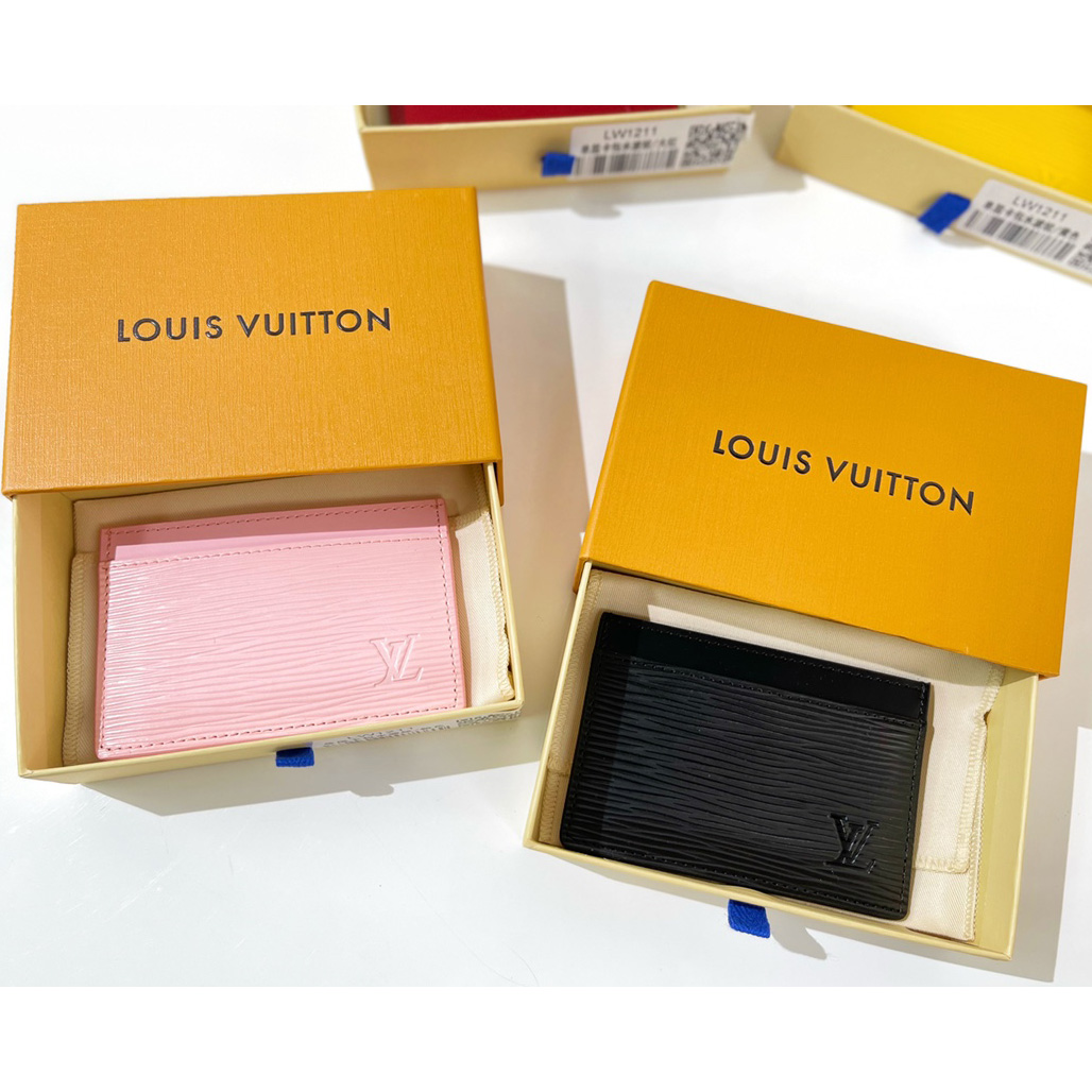 Louis Vuitton Card Holder     M81065 - DopestKickz