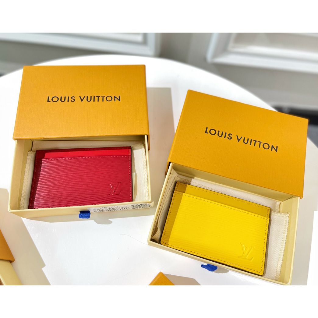 Louis Vuitton Card Holder     M81065 - DopestKickz