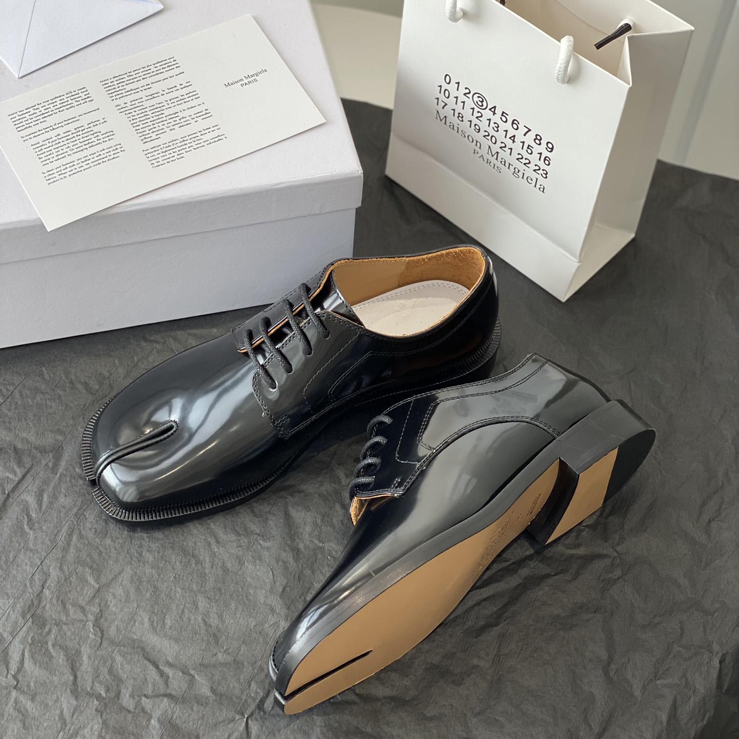 Maison Margiela Tabi Leather Brogues - DopestKickz