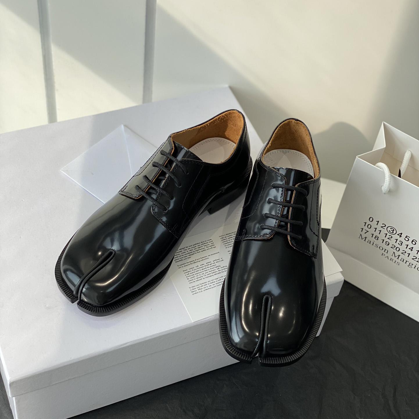 Maison Margiela Tabi Leather Brogues - DopestKickz