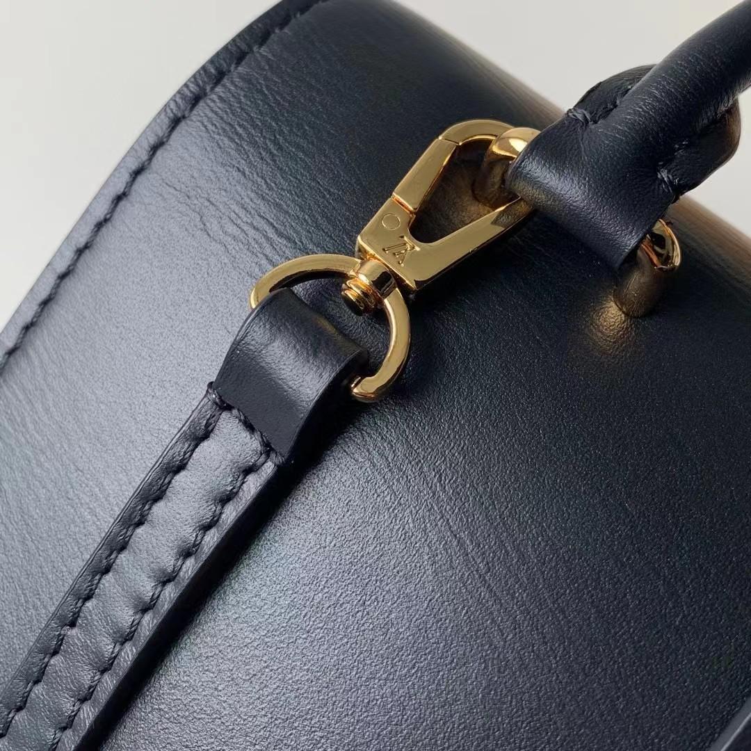 Louis Vuitton  Locky BB Bag(20-16-7.5cm)     M44141 - DopestKickz