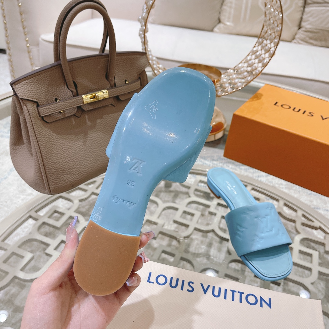 Louis Vuitton Revival Flat Mule     1A9P7D - DopestKickz