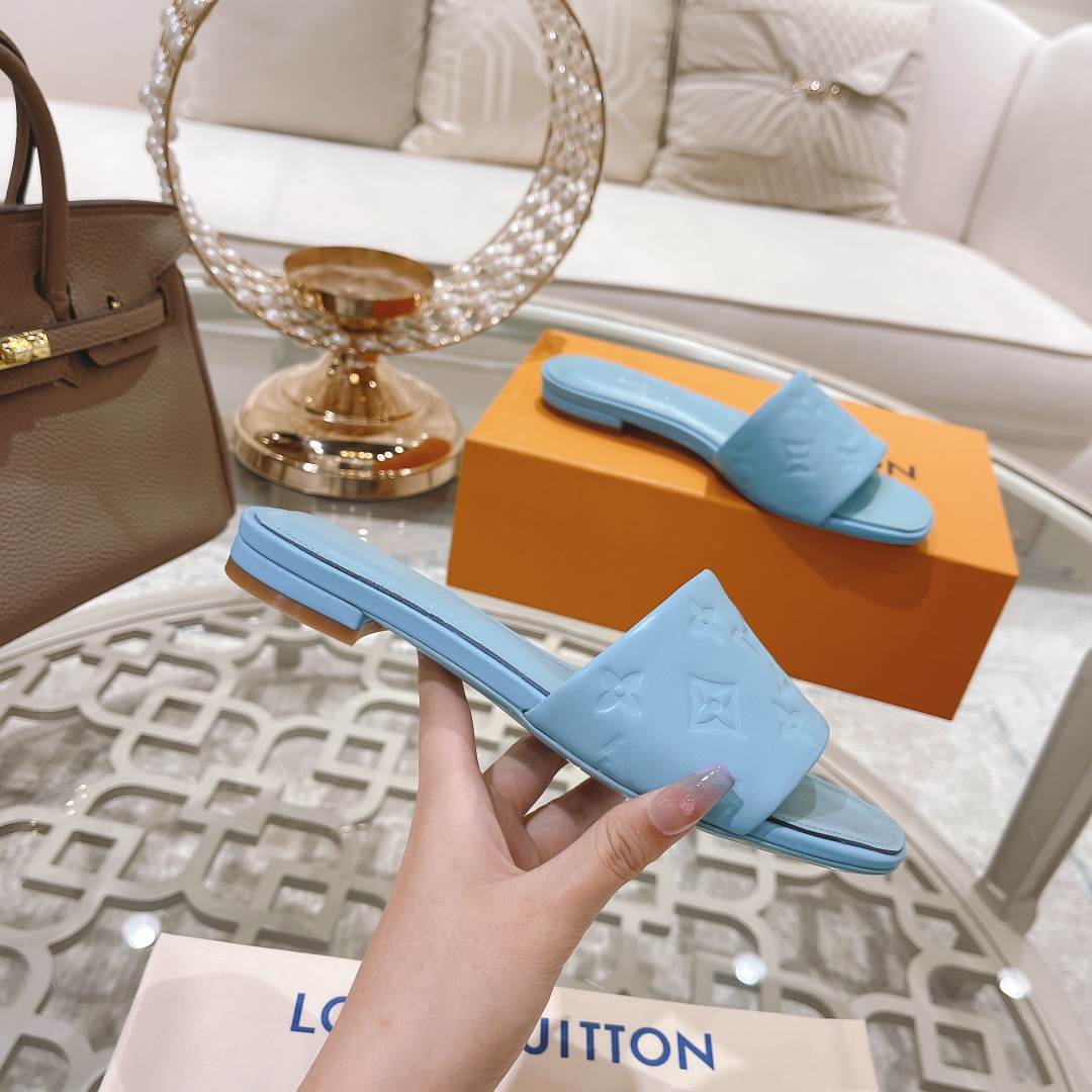 Louis Vuitton Revival Flat Mule     1A9P7D - DopestKickz