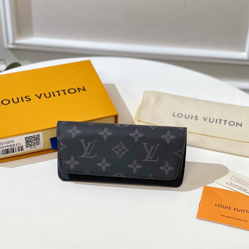 Louis Vuitton Woody Glasses Case   GI0296 - DopestKickz