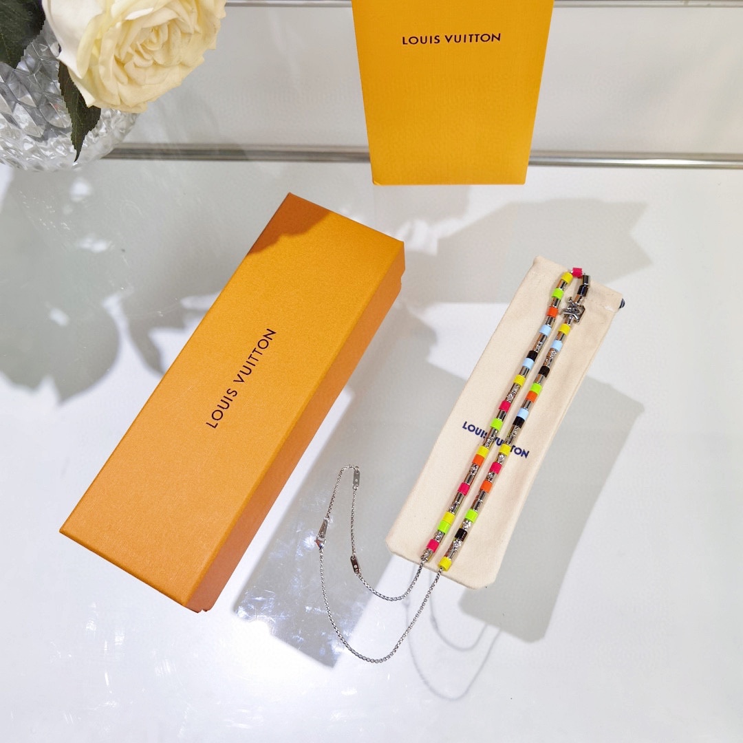 Louis Vuitton LV Paradise Necklace       MP3328 - DopestKickz