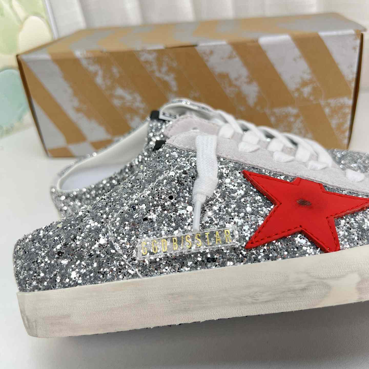 Golden Goose Super-Star Sabots In Silver Glitter With Red Leather Star - DopestKickz