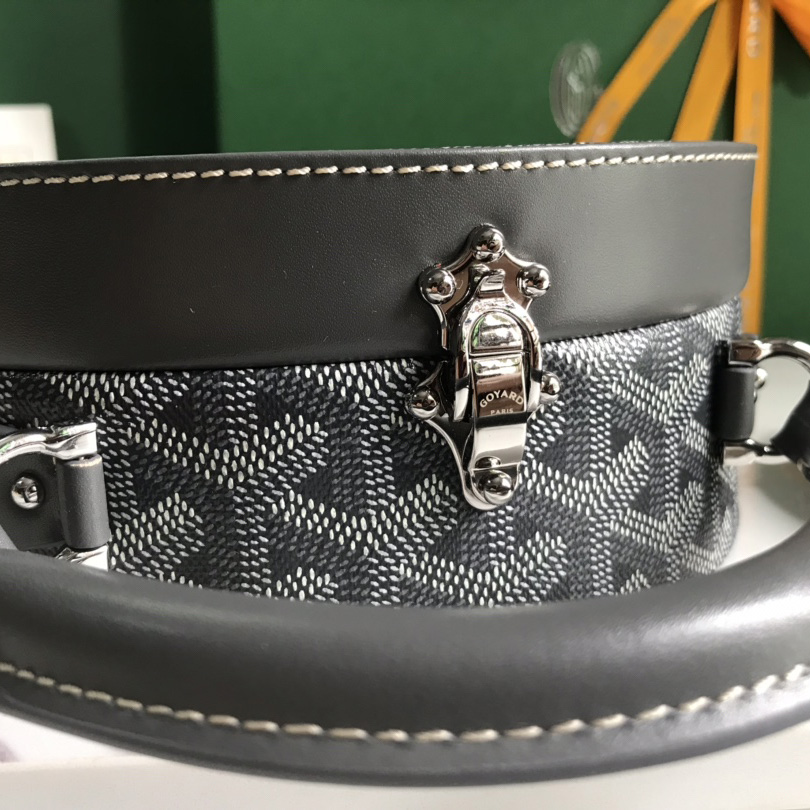Goyard The Alto Hatbox Trunk Bag(18-16.5-7cm) - DopestKickz