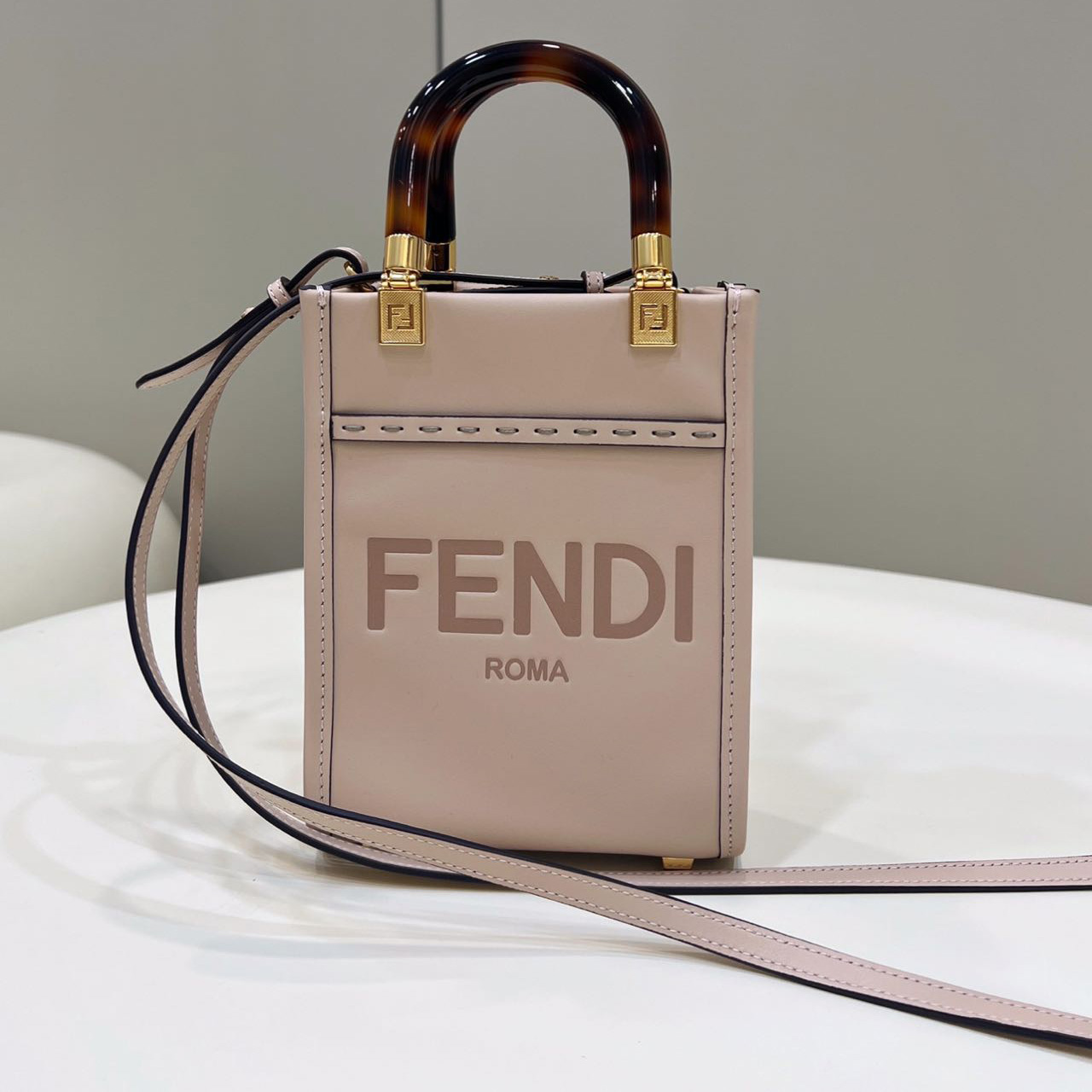 Fendi Mini Sunshine Shopper Bag In Pale Pink Leather(13-18-6.5CM) - DopestKickz