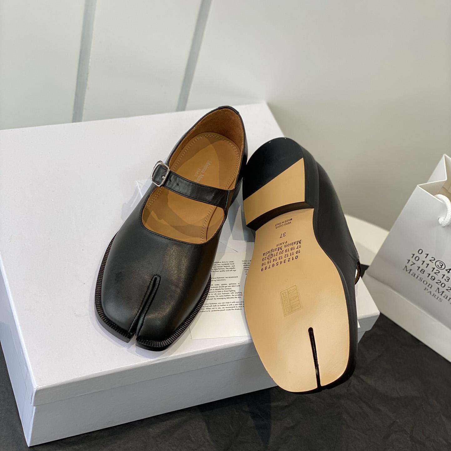 Maison Margiela Tabi Leather Mary Jane Shoes - DopestKickz