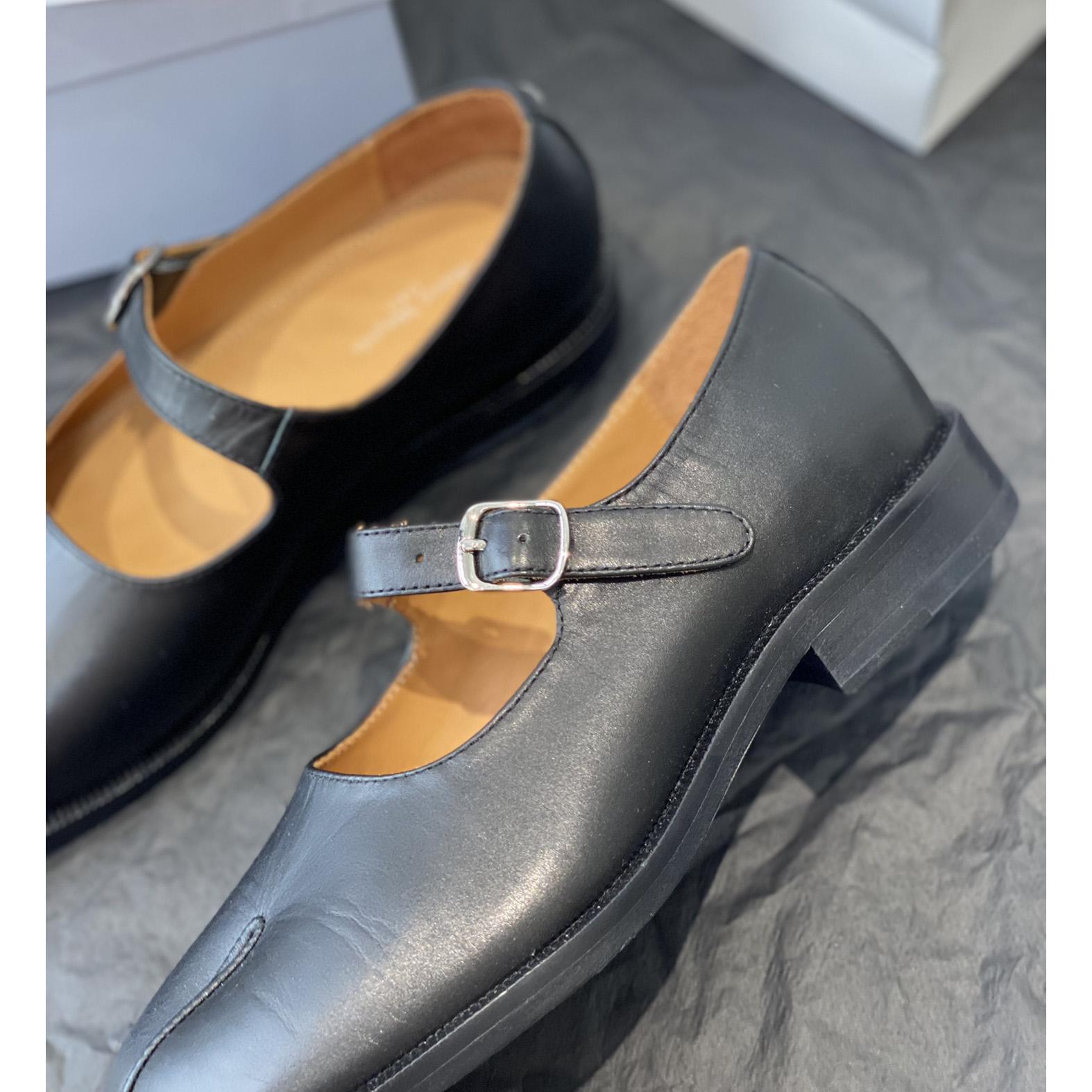 Maison Margiela Tabi Leather Mary Jane Shoes - DopestKickz