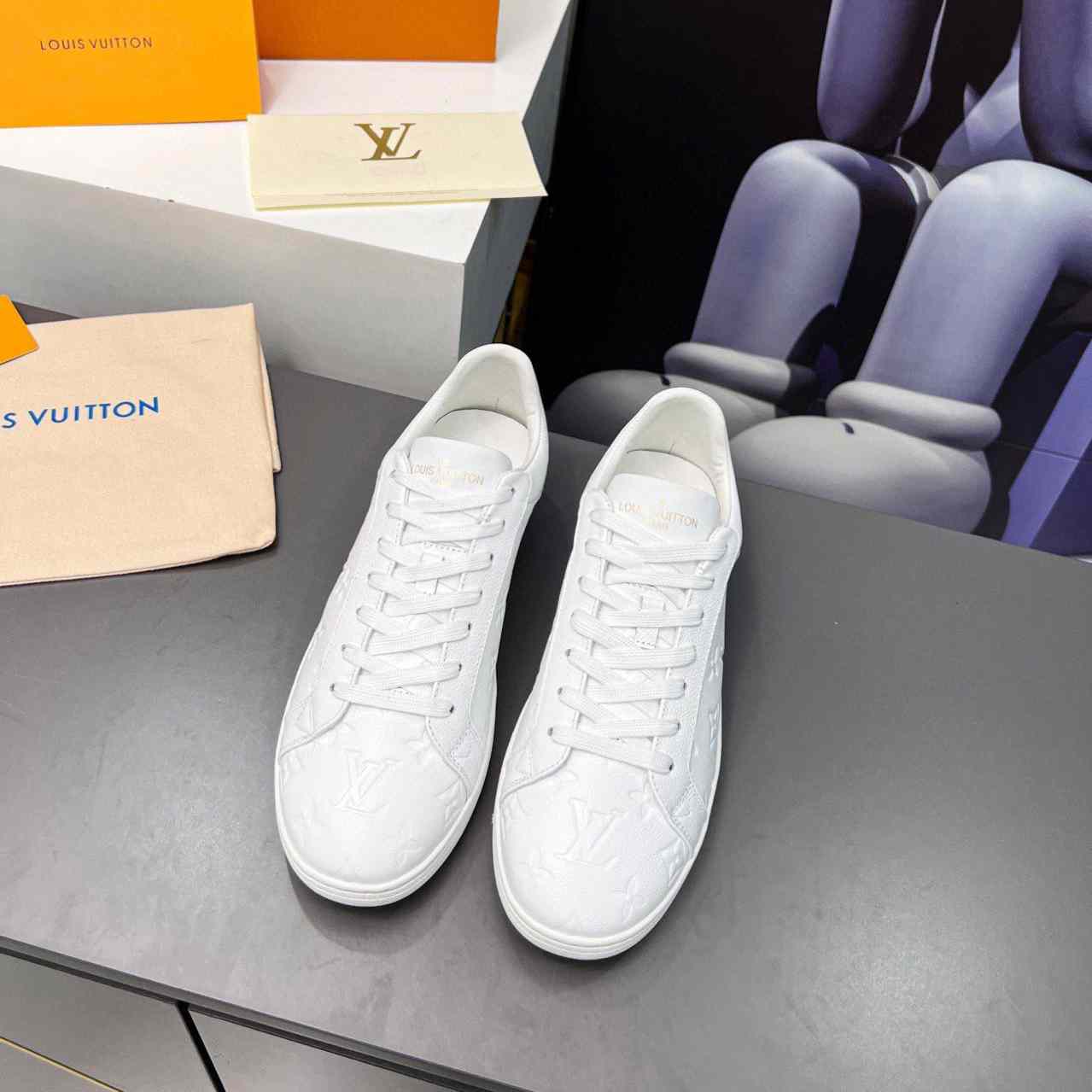 Louis Vuitton Luxembourg Sneaker    1A8QER - DopestKickz