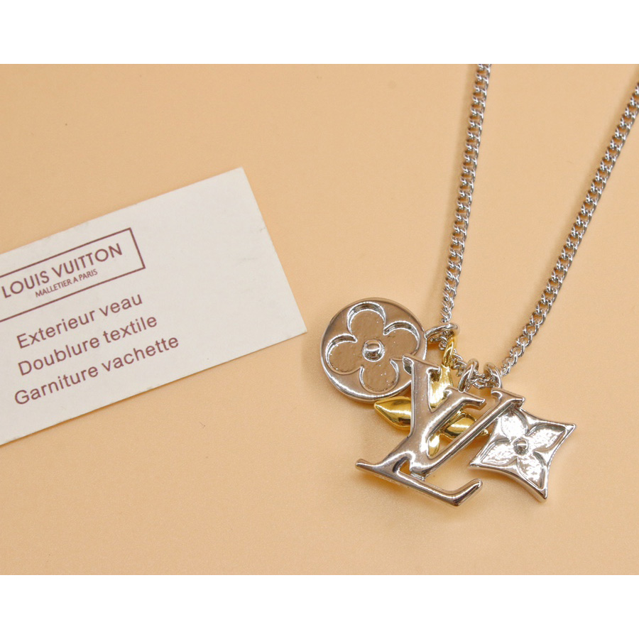 Louis Vuitton LV Instinct Pendant       M00522 - DopestKickz