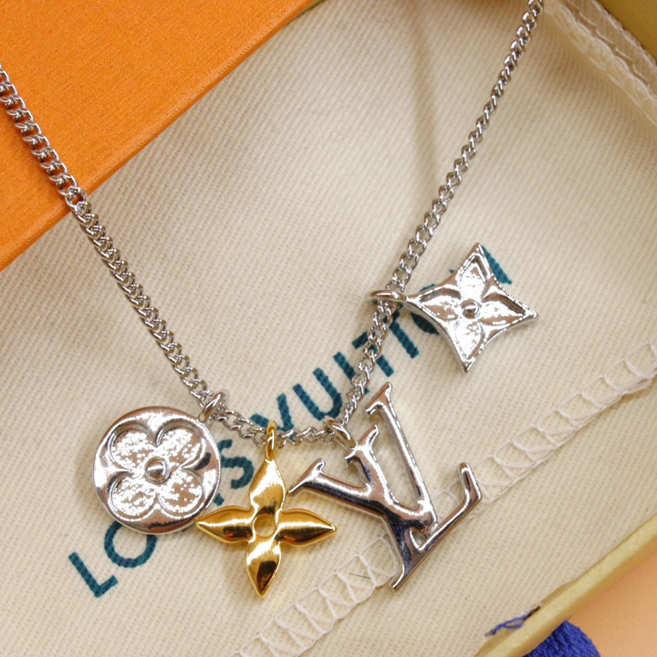 Louis Vuitton LV Instinct Pendant       M00522 - DopestKickz