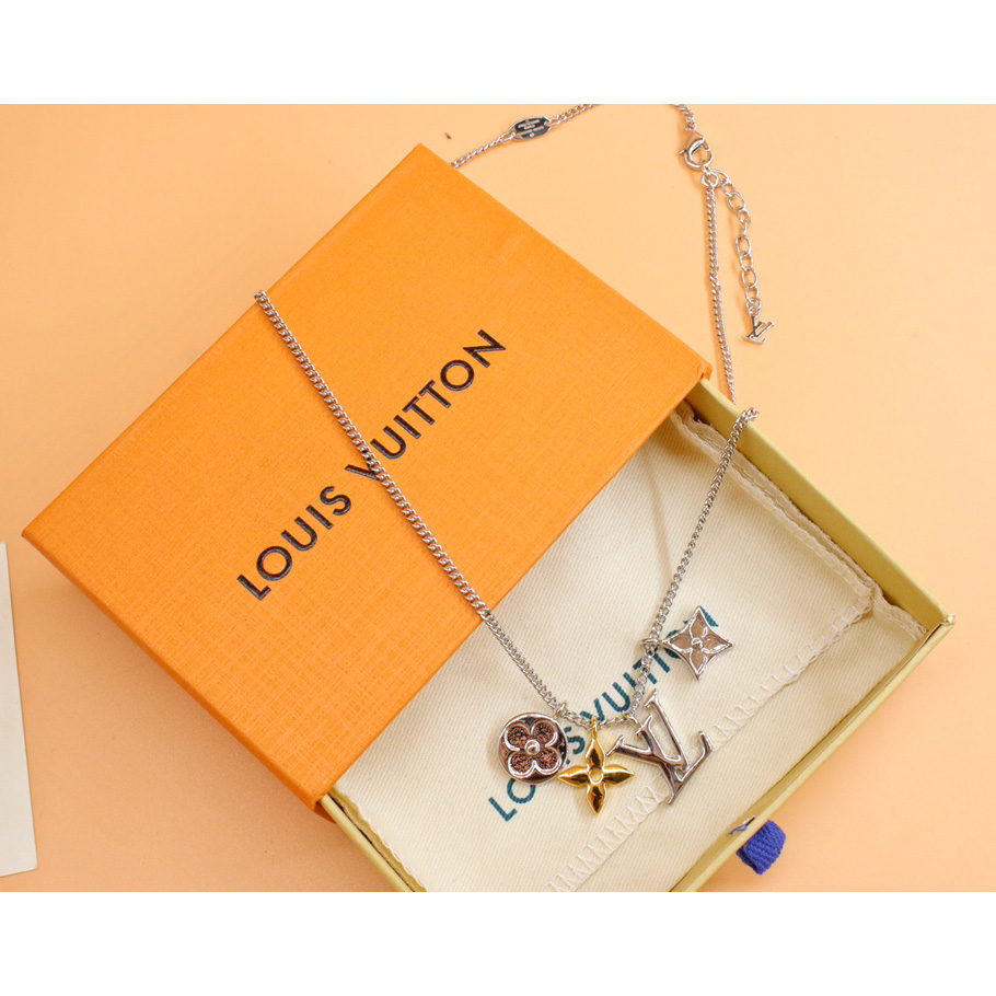 Louis Vuitton LV Instinct Pendant       M00522 - DopestKickz