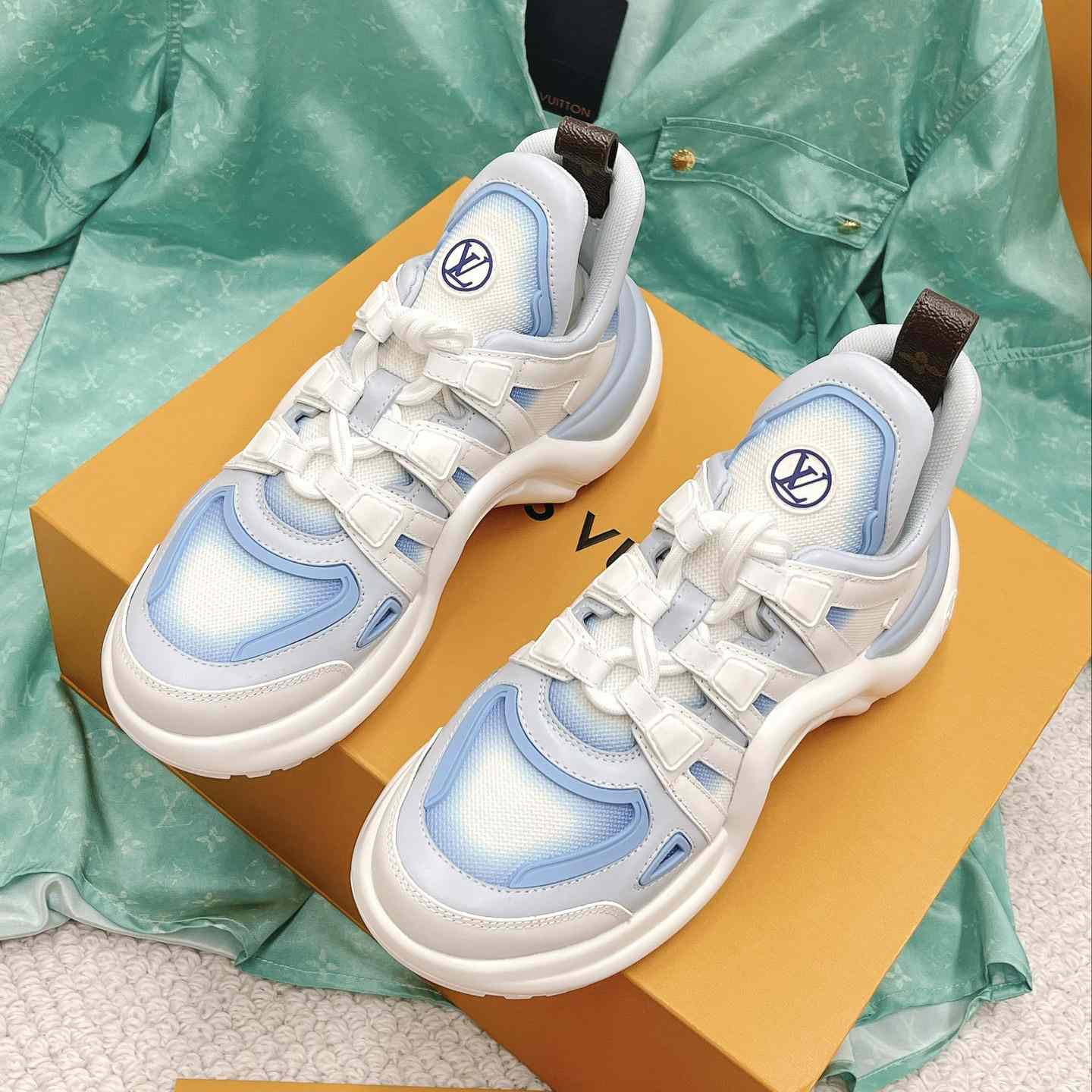 Louis Vuitton LV Archlight Sneaker       1A9RVH - DopestKickz