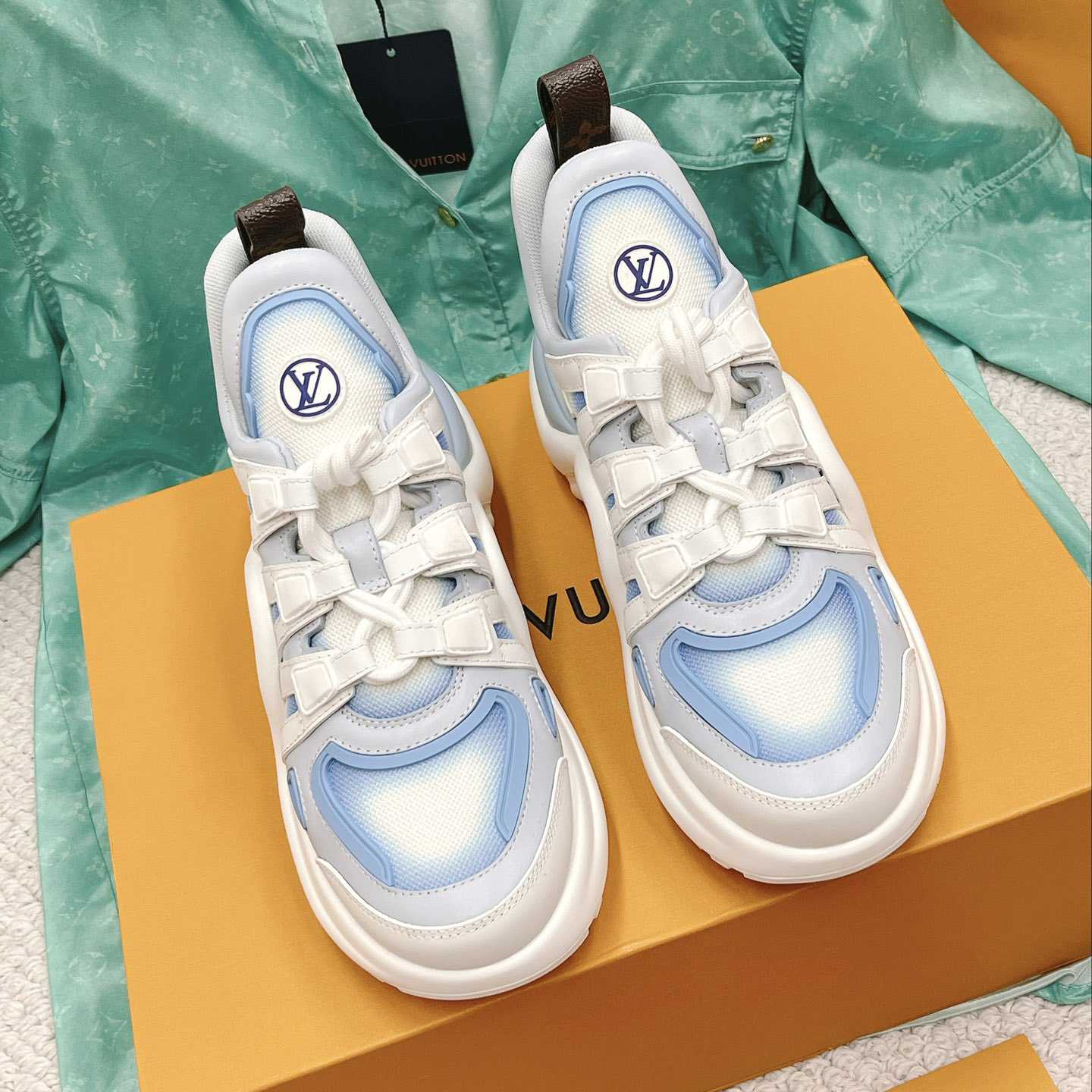 Louis Vuitton LV Archlight Sneaker       1A9RVH - DopestKickz
