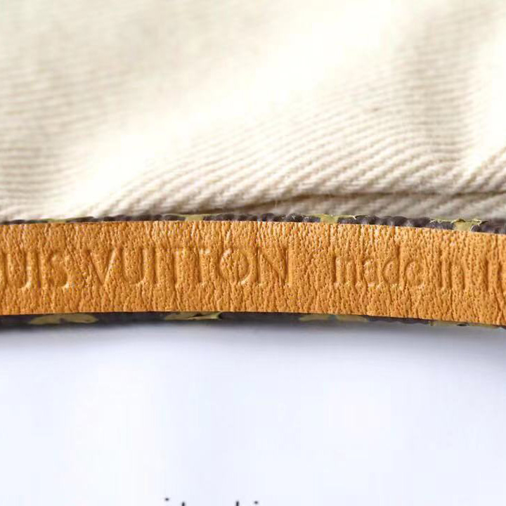 Louis Vuitton LV Cannes Bracelet      - DopestKickz