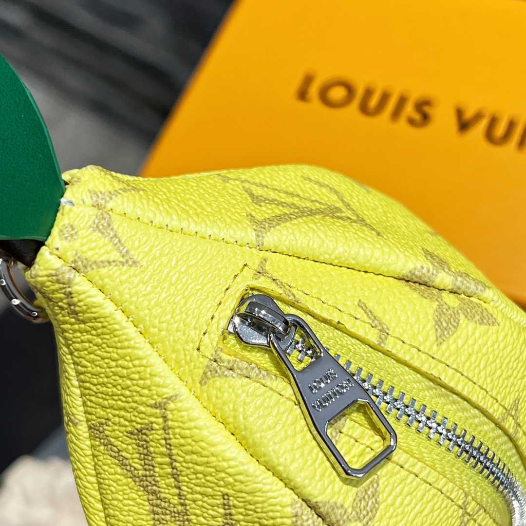 Louis Vuitton Lemon Pouch    M81197 - DopestKickz