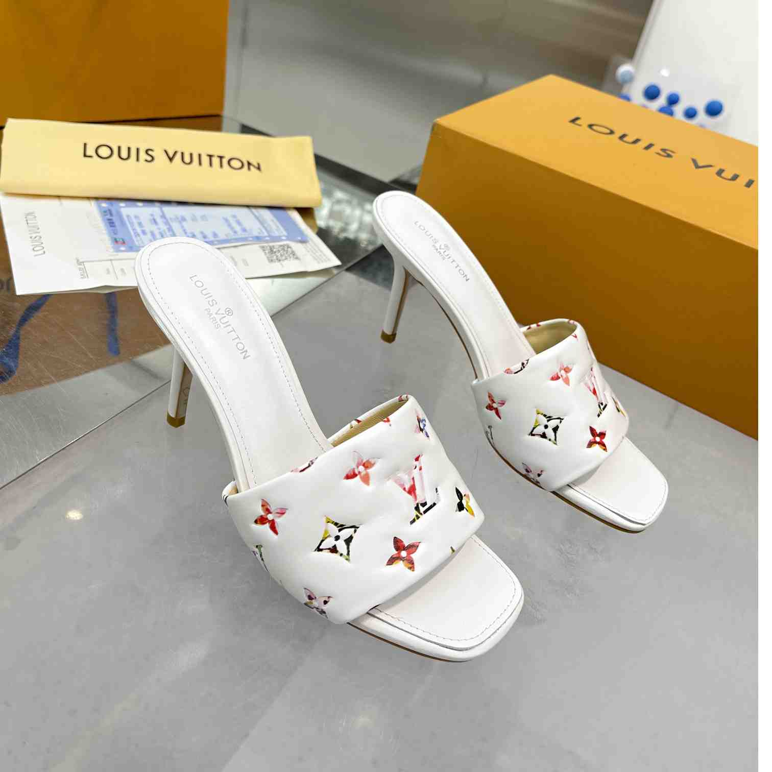 Louis Vuitton Revival Mule     1AAP7M - DopestKickz