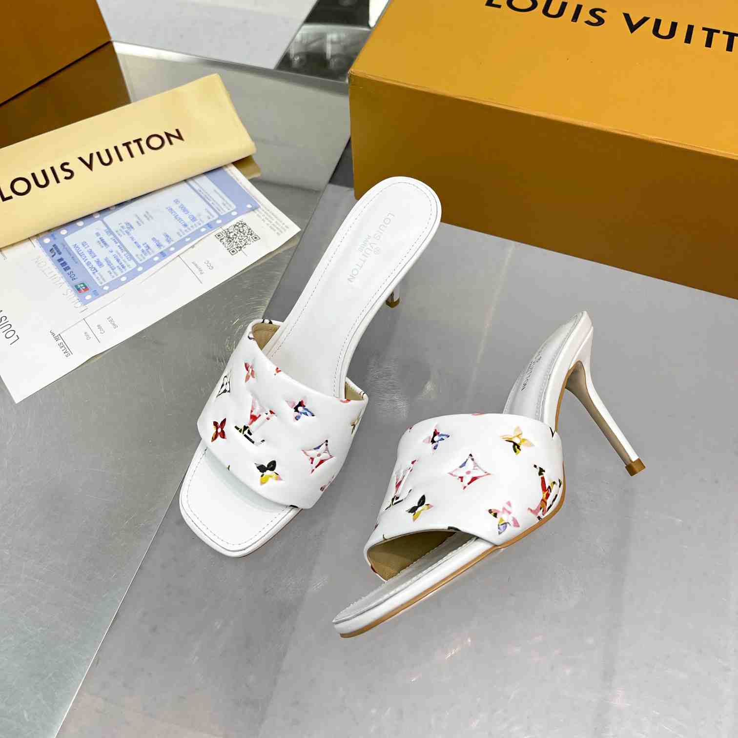 Louis Vuitton Revival Mule     1AAP7M - DopestKickz