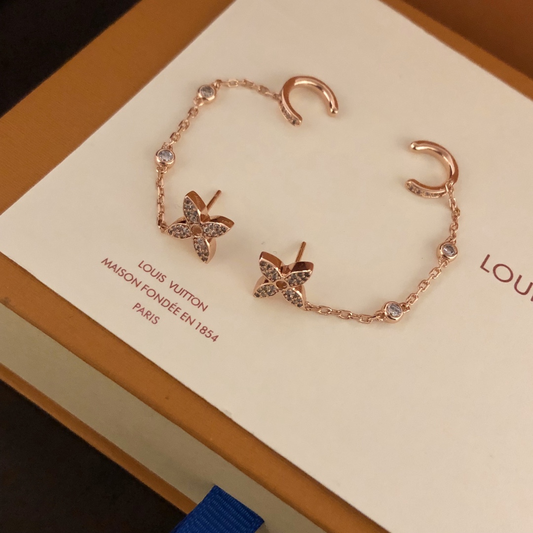 Louis Vuitton Idylle Blossom Mono Chain Earrings, Pink Gold And Diamonds - Per Unit    Q96836 - DopestKickz