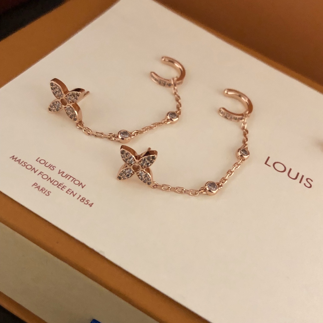 Louis Vuitton Idylle Blossom Mono Chain Earrings, Pink Gold And Diamonds - Per Unit    Q96836 - DopestKickz