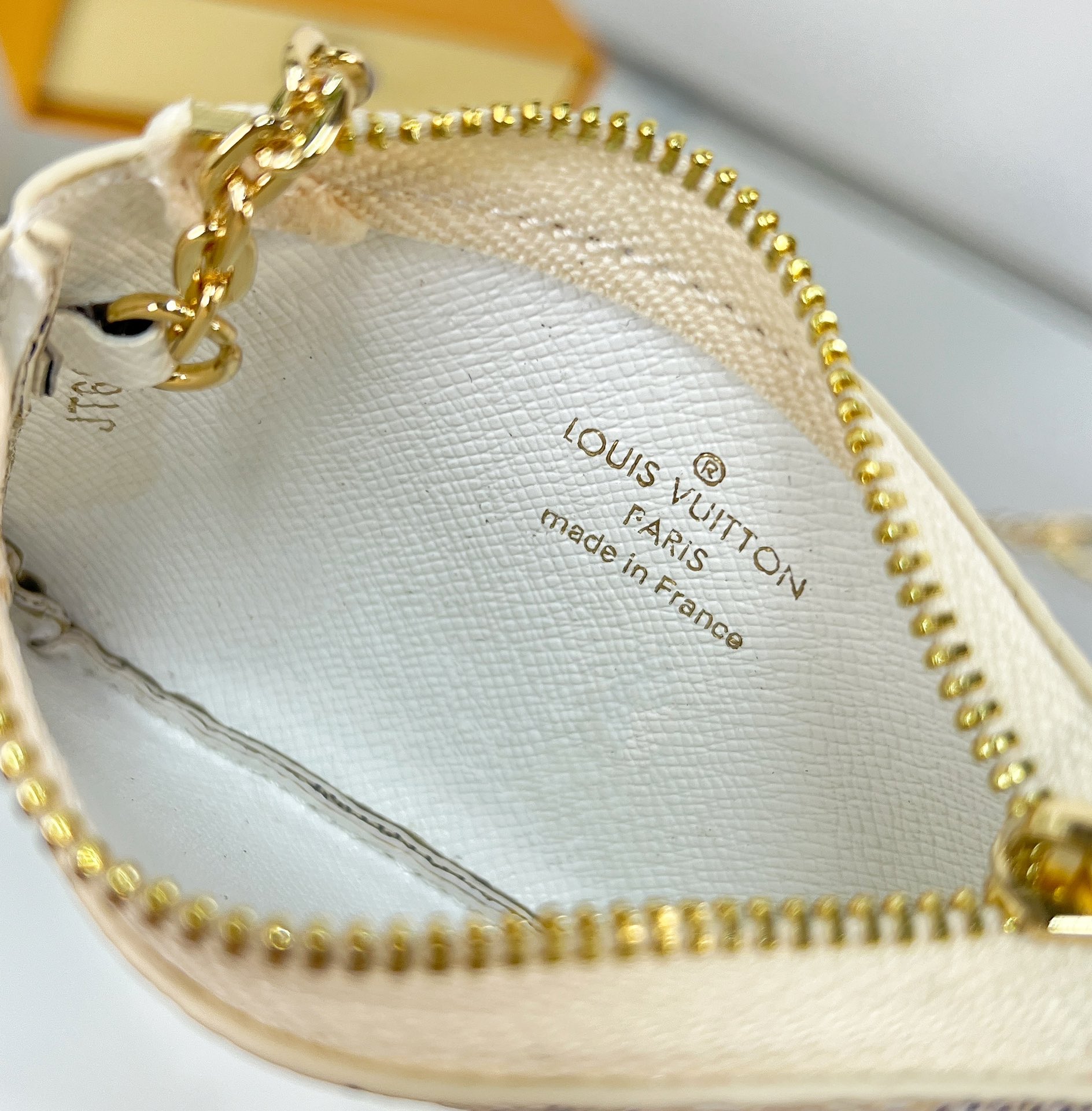 Louis Vuitton Key Pouch     M62650 - DopestKickz