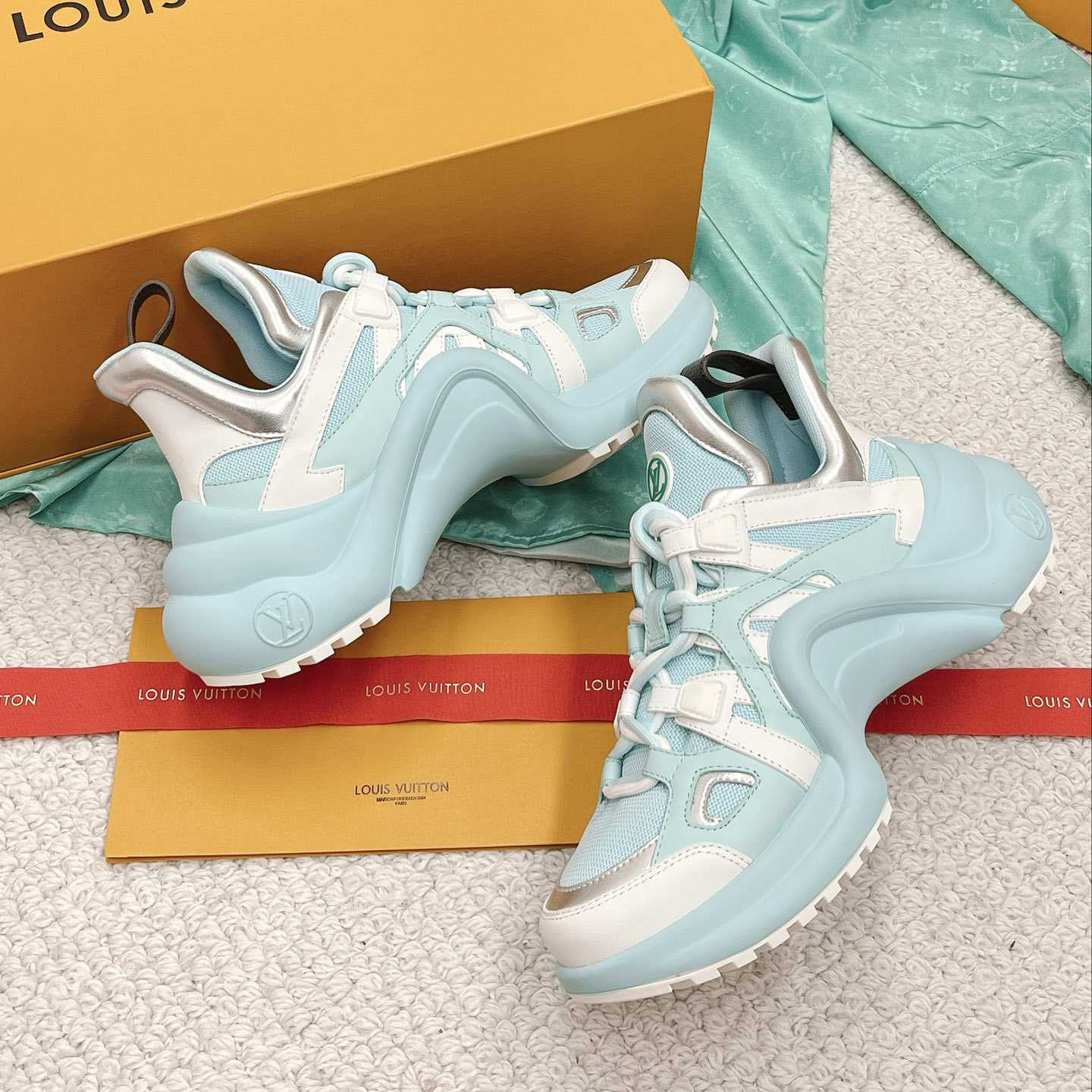 Louis Vuitton LV Archlight Sneaker      - DopestKickz