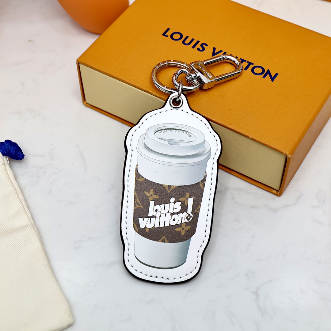 Louis Vuitton Everyday Lv Cup    MP3108 - DopestKickz