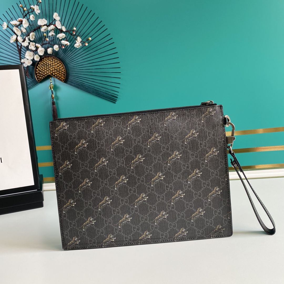 Gucci Black GG Pouch(28-22-3.5cm) - DopestKickz