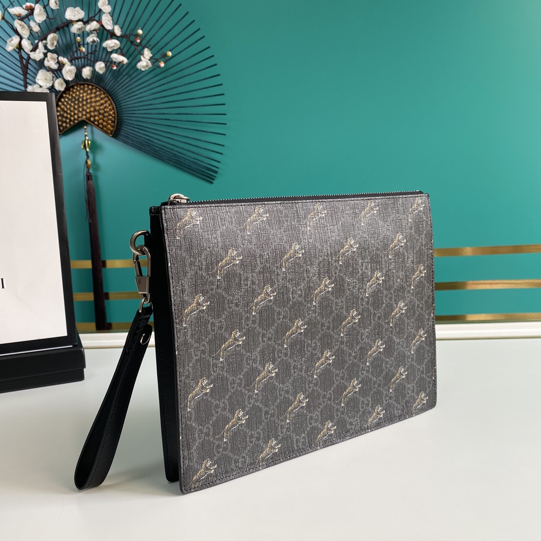 Gucci Black GG Pouch(28-22-3.5cm) - DopestKickz