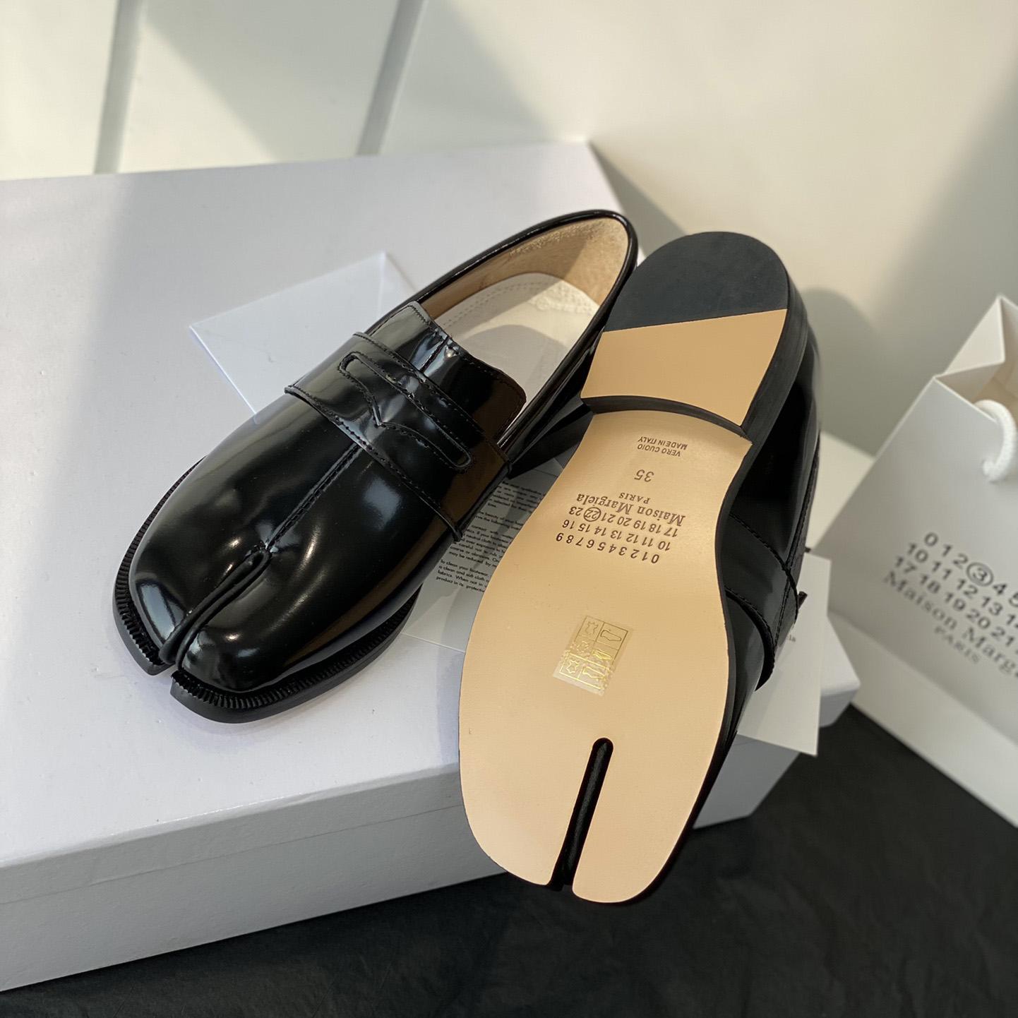 Maison Margiela Tabi Leather Loafers - DopestKickz