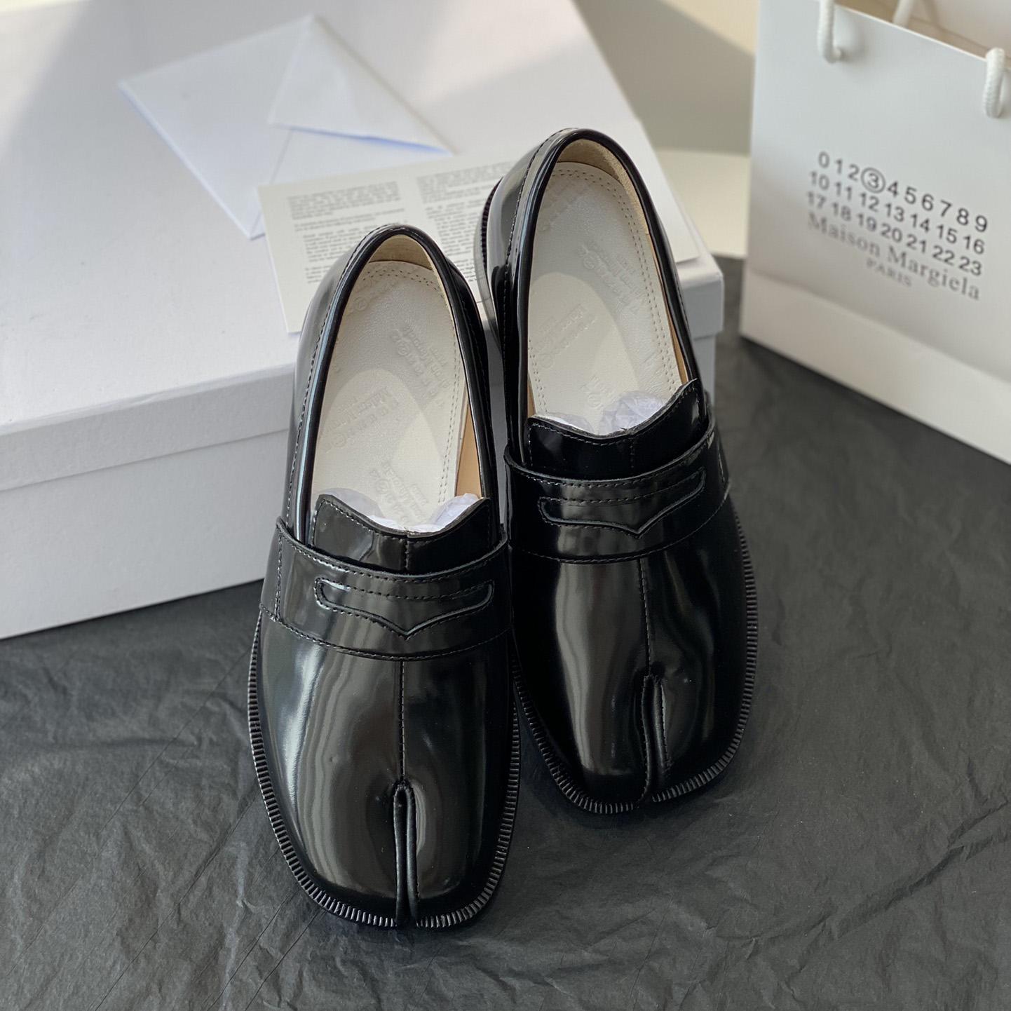Maison Margiela Tabi Leather Loafers - DopestKickz