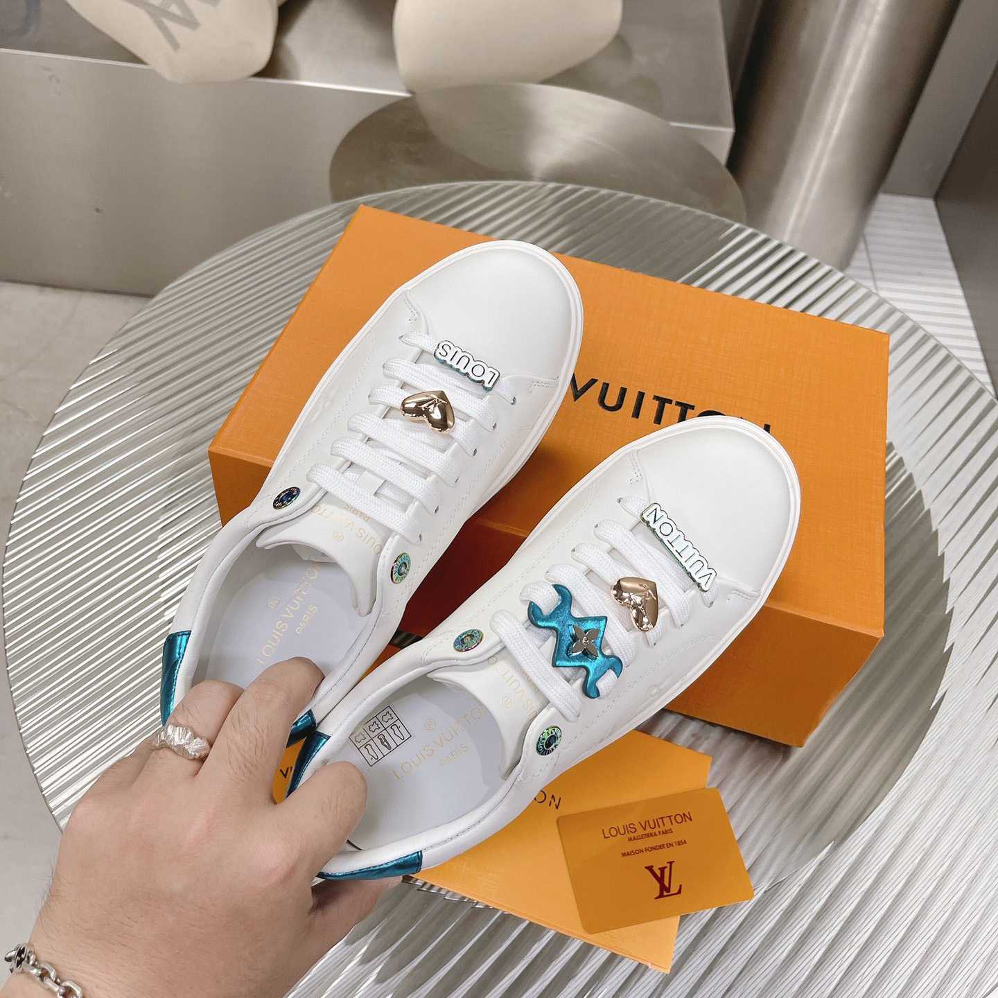 Louis Vuitton Time Out Sneaker    1AADNS - DopestKickz