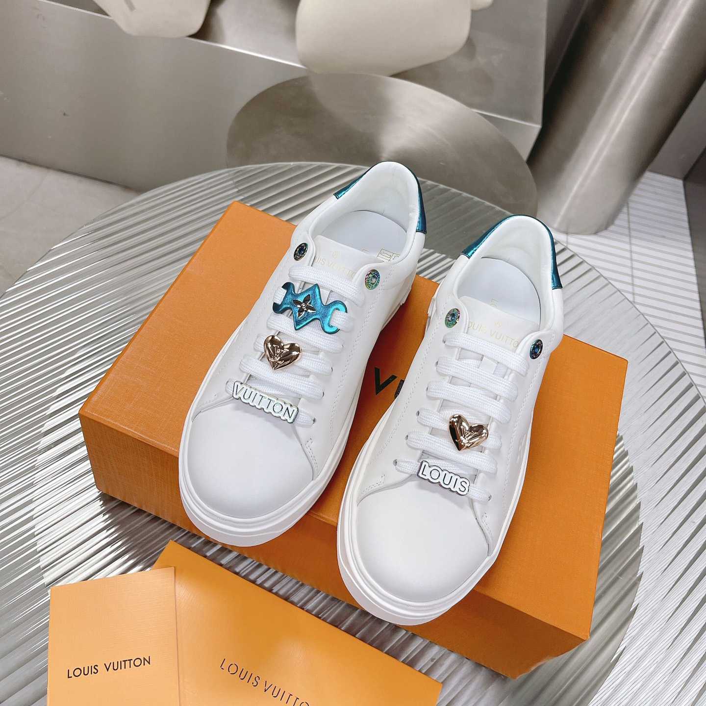 Louis Vuitton Time Out Sneaker    1AADNS - DopestKickz