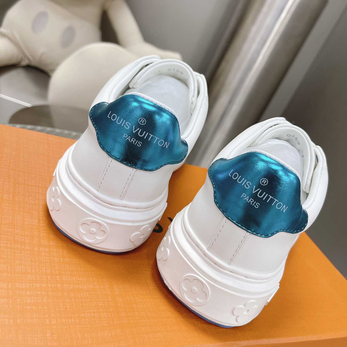 Louis Vuitton Time Out Sneaker    1AADNS - DopestKickz