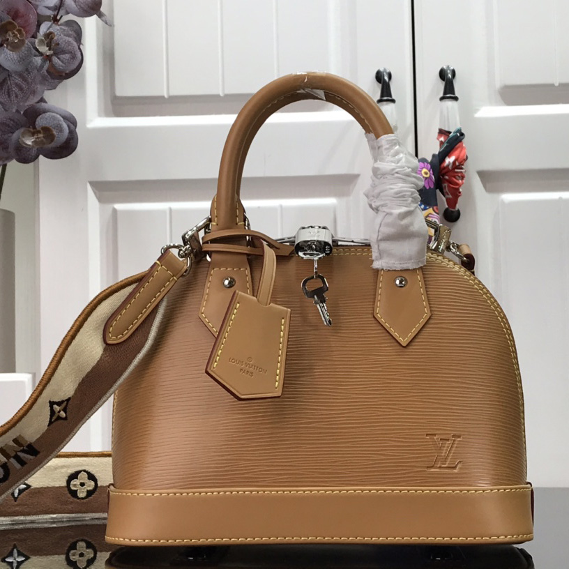 Louis Vuitton Alma PM Handbag (23.5-17.5-11.5cm) - DopestKickz