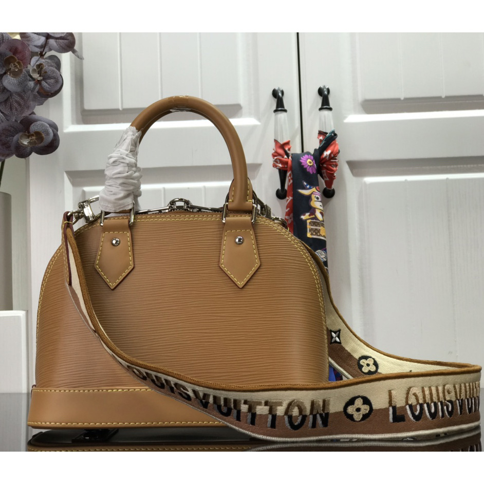 Louis Vuitton Alma PM Handbag (23.5-17.5-11.5cm) - DopestKickz