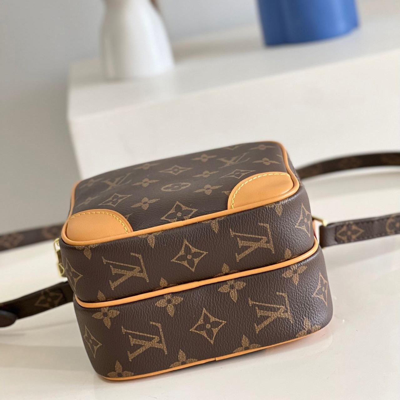 Louis Vuitton Monogram Shoulder Bag(15-21.5-10cm)   M45236 - DopestKickz