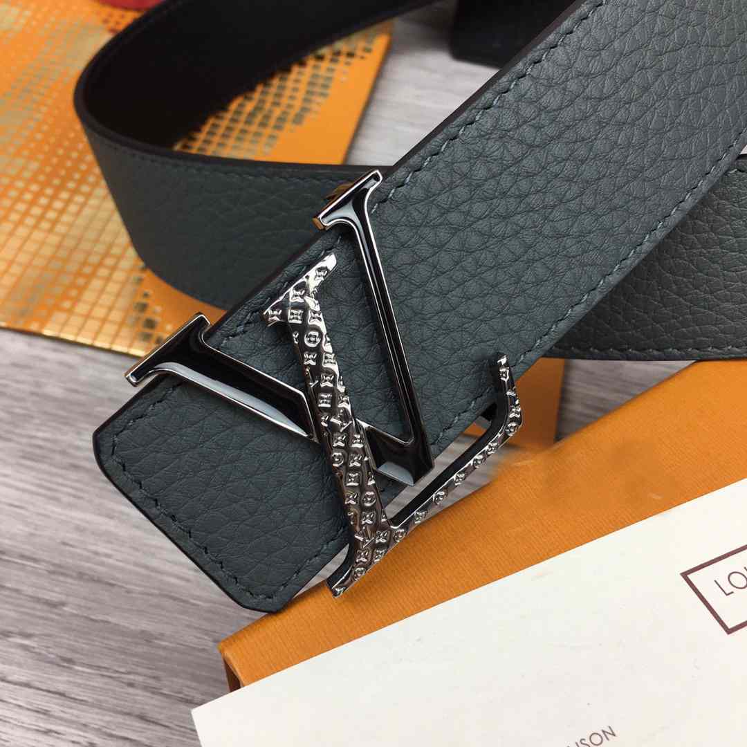 Louis Vuitton 40MM Reversible Belt - DopestKickz