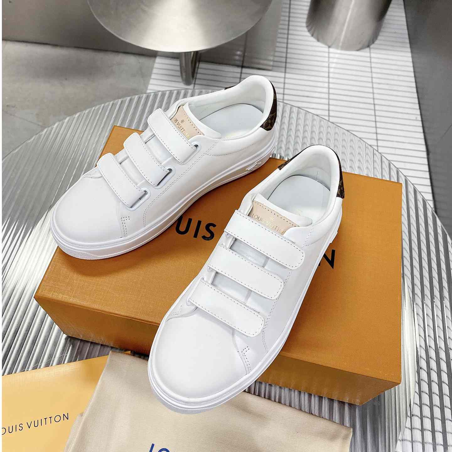 Louis Vuitton Time Out Sneaker    1AAF7C - DopestKickz