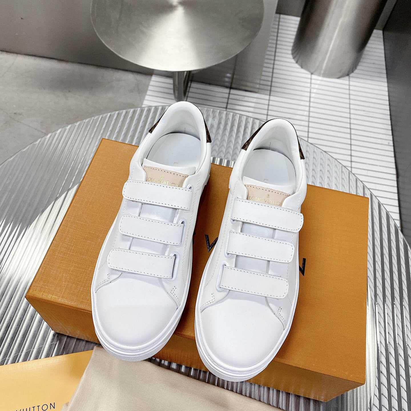 Louis Vuitton Time Out Sneaker    1AAF7C - DopestKickz