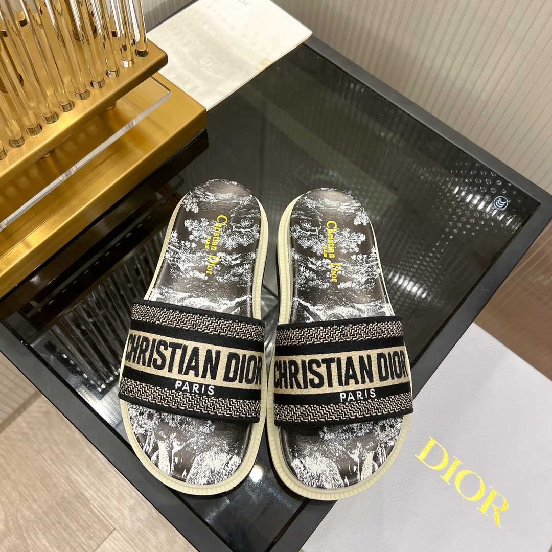 Dior Dway Slide - DopestKickz