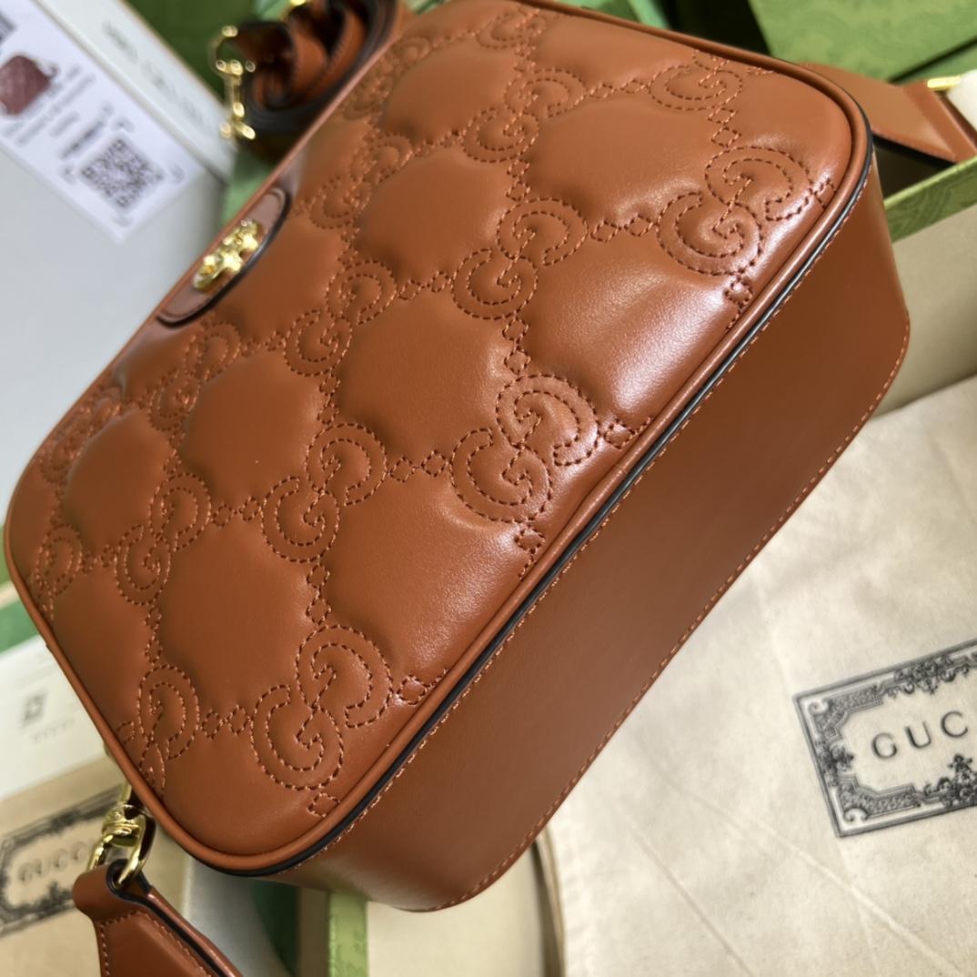 Gucci GG Matelassé Leather Shoulder Bag(21.5-17-7.5cm) - DopestKickz