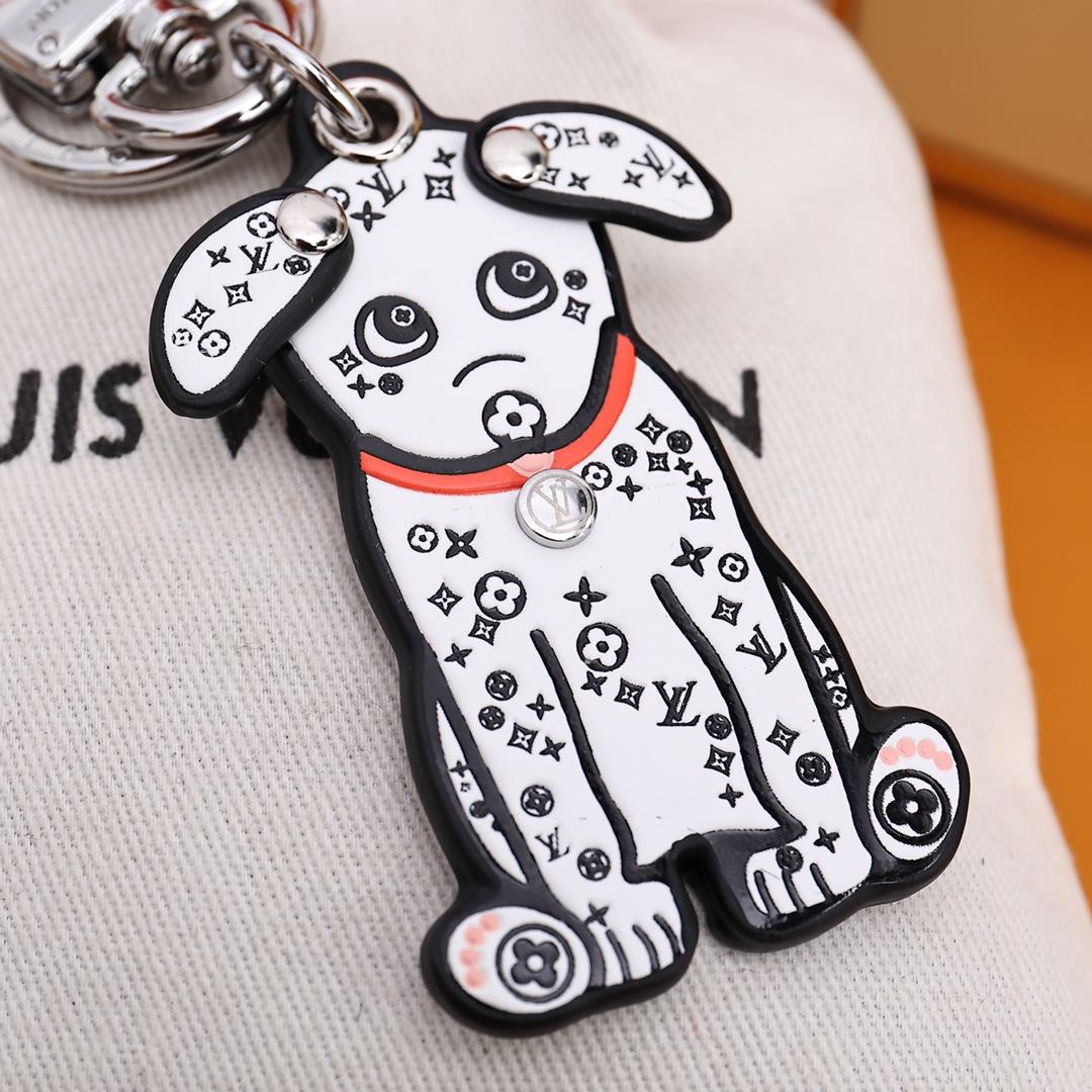 Louis Vuitton  LV Dalmata Key Holder & Bag Charm    M00746 - DopestKickz