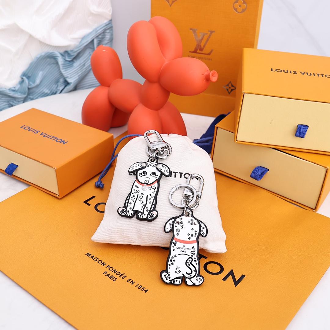 Louis Vuitton  LV Dalmata Key Holder & Bag Charm    M00746 - DopestKickz