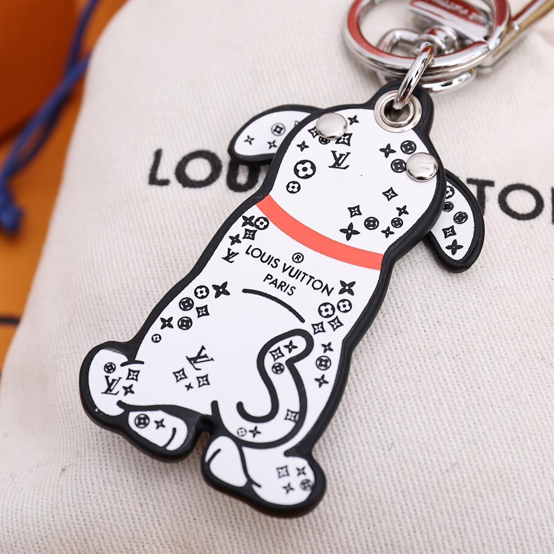 Louis Vuitton  LV Dalmata Key Holder & Bag Charm    M00746 - DopestKickz